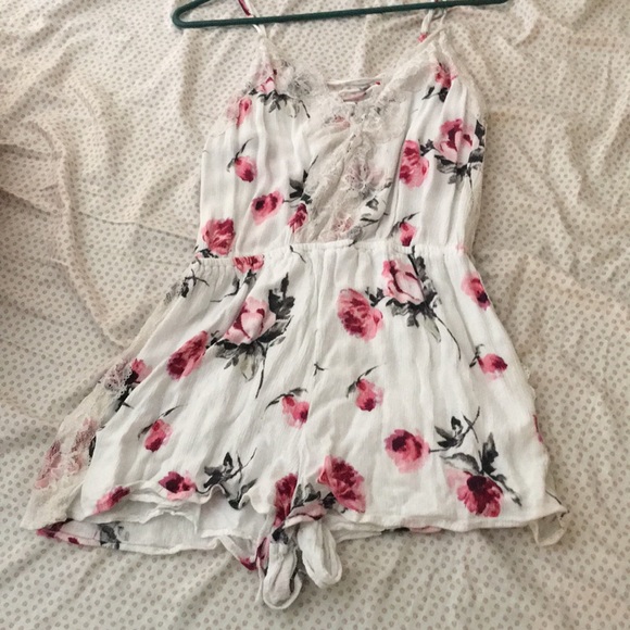 Romper - Picture 1 of 2